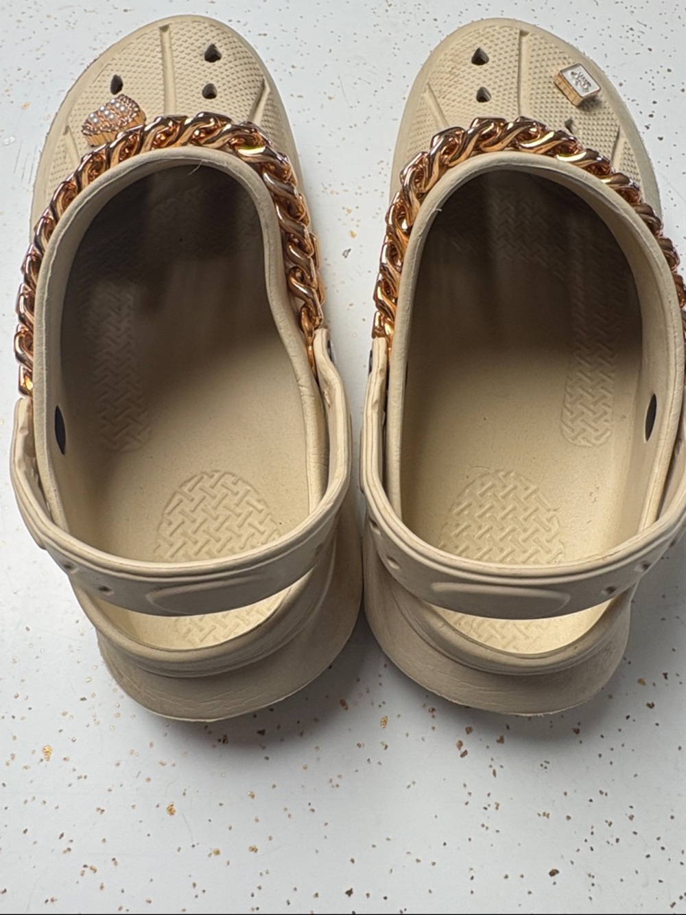 Fancy clogs - Picture 3 of 4